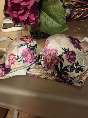 Soma Floral Print Underwire Bra in Mint and Purple 36B NWOT